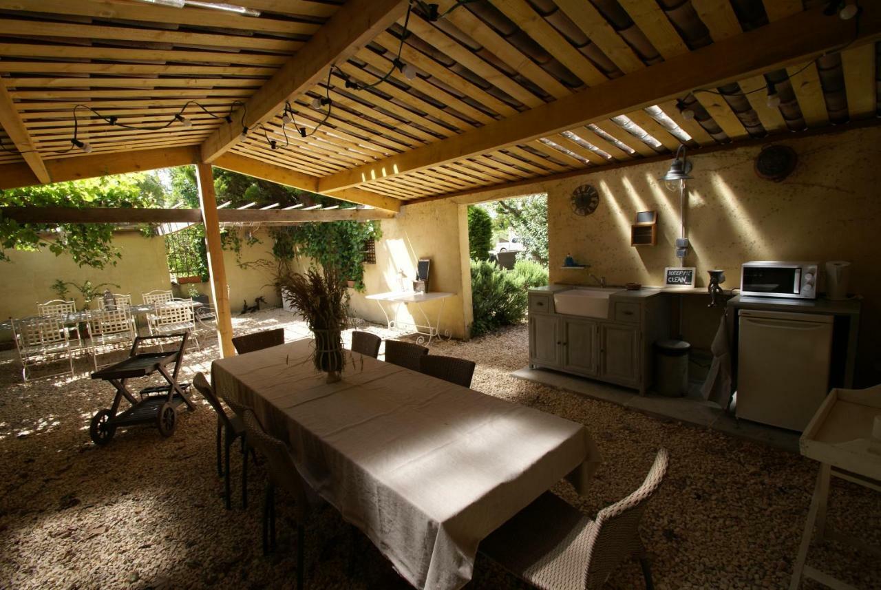 Cote Provence Hotel Le Thor Exterior photo